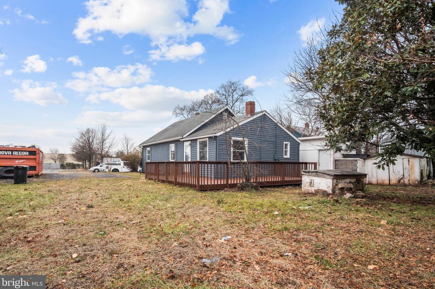 9812 Cockrell Rd, Manassas, VA 20110-4112