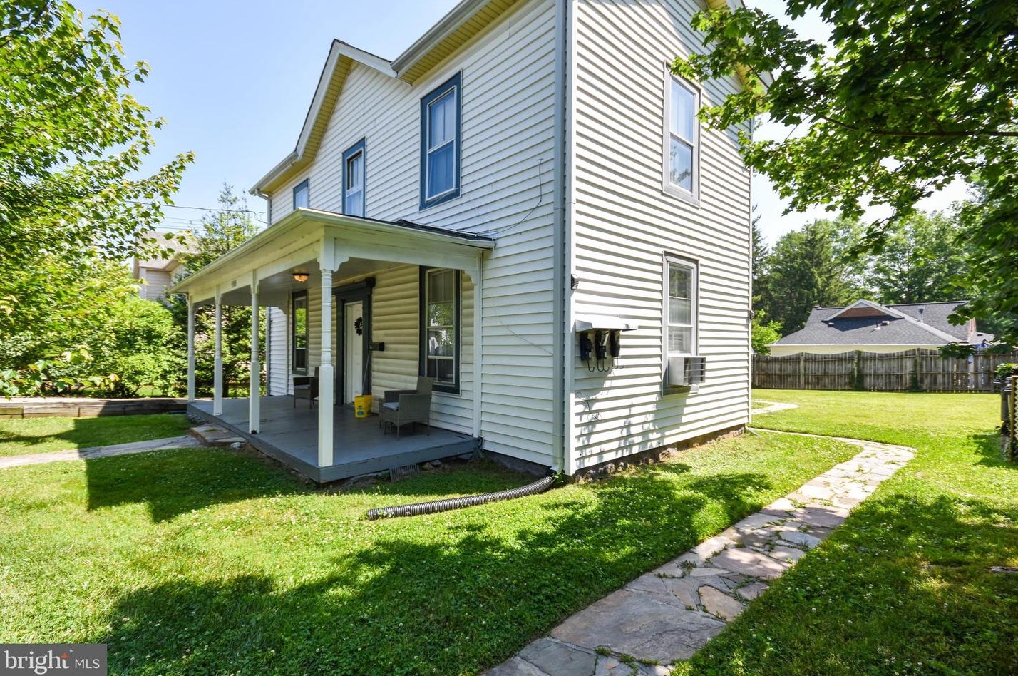 9305 West St #d, Manassas, VA 20110
