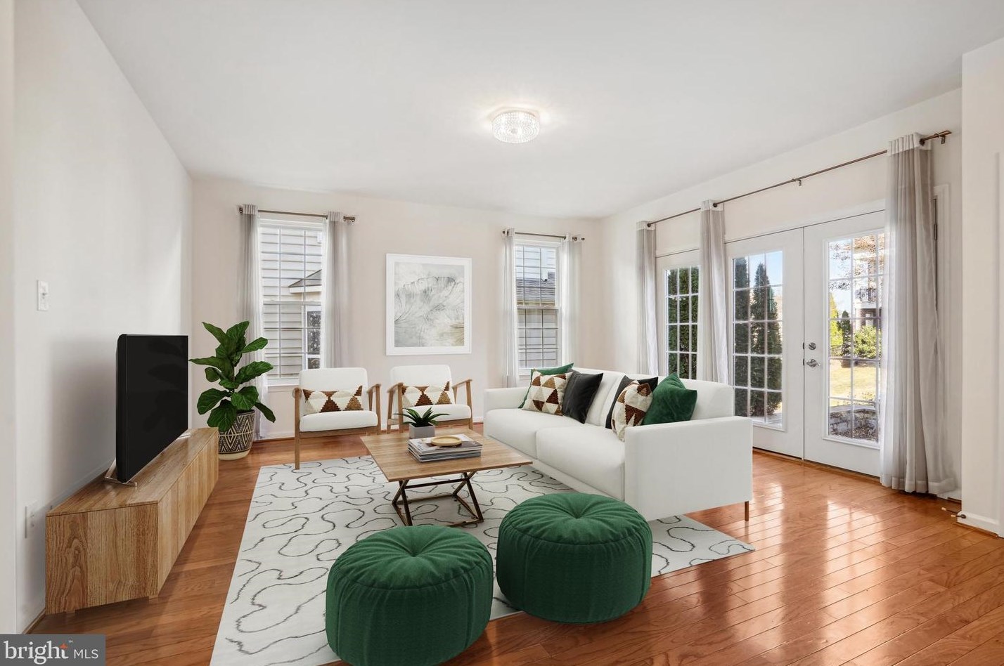 8214 Warfield St, Manassas VA  20110-3006 exterior