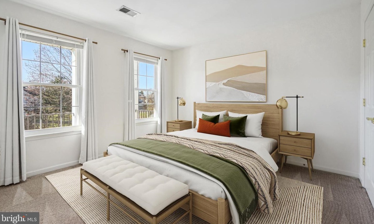 8214 Warfield St, Manassas VA  20110-3006 exterior