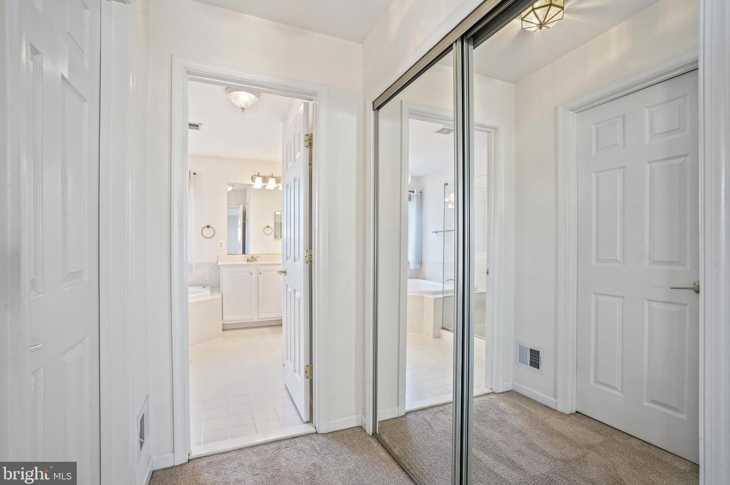 8214 Warfield St, Manassas VA  20110-3006 exterior