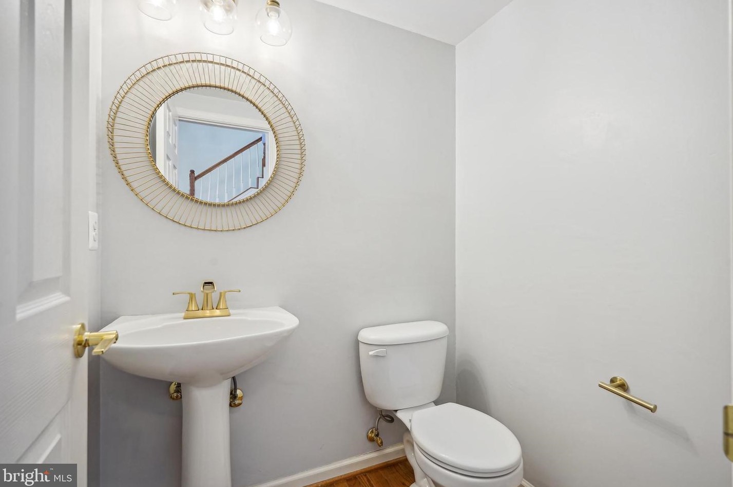 8214 Warfield St, Manassas VA  20110-3006 exterior