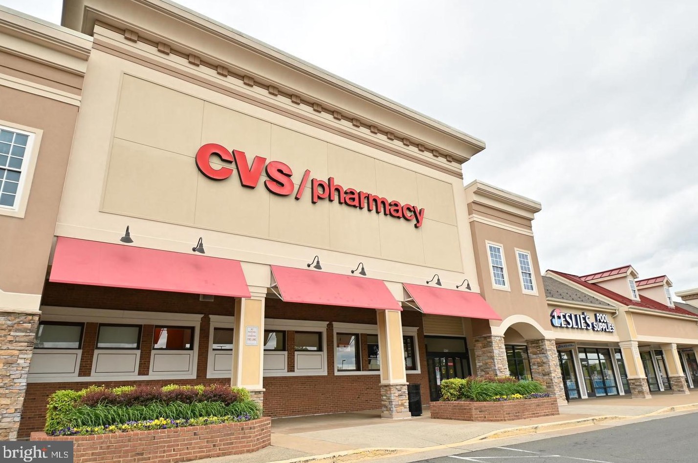 9478 Teaberry Ct, Manassas VA  20110-5673 exterior