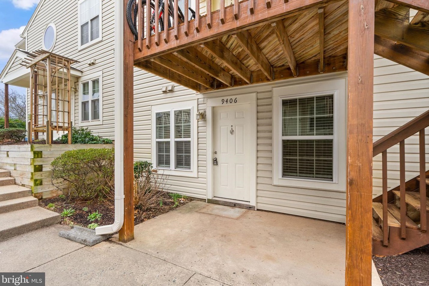 9406 Scarlet Oak Dr, Manassas, VA 20110