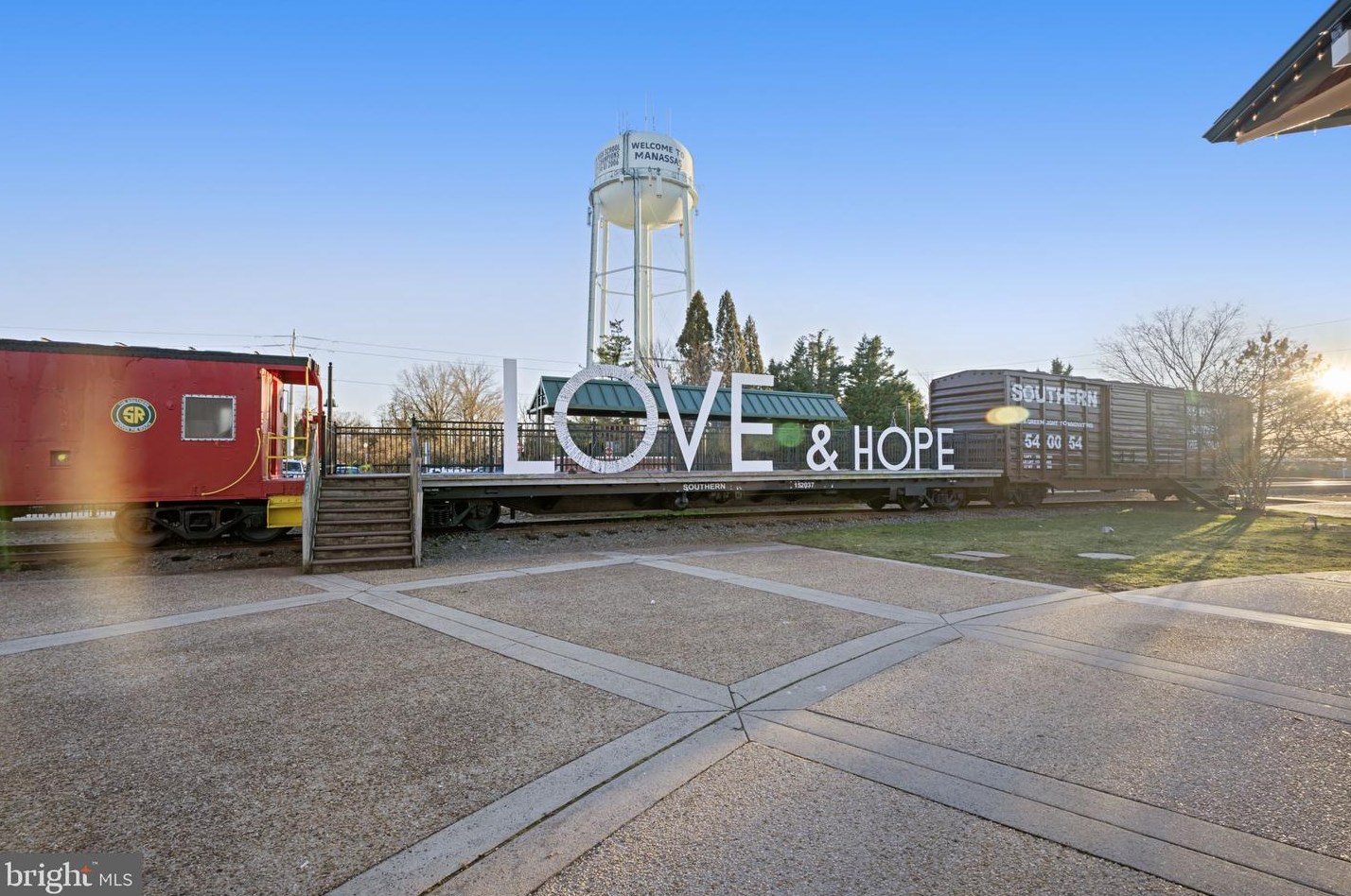 9051 Mcrae Ct, Manassas VA  20110-4292 exterior