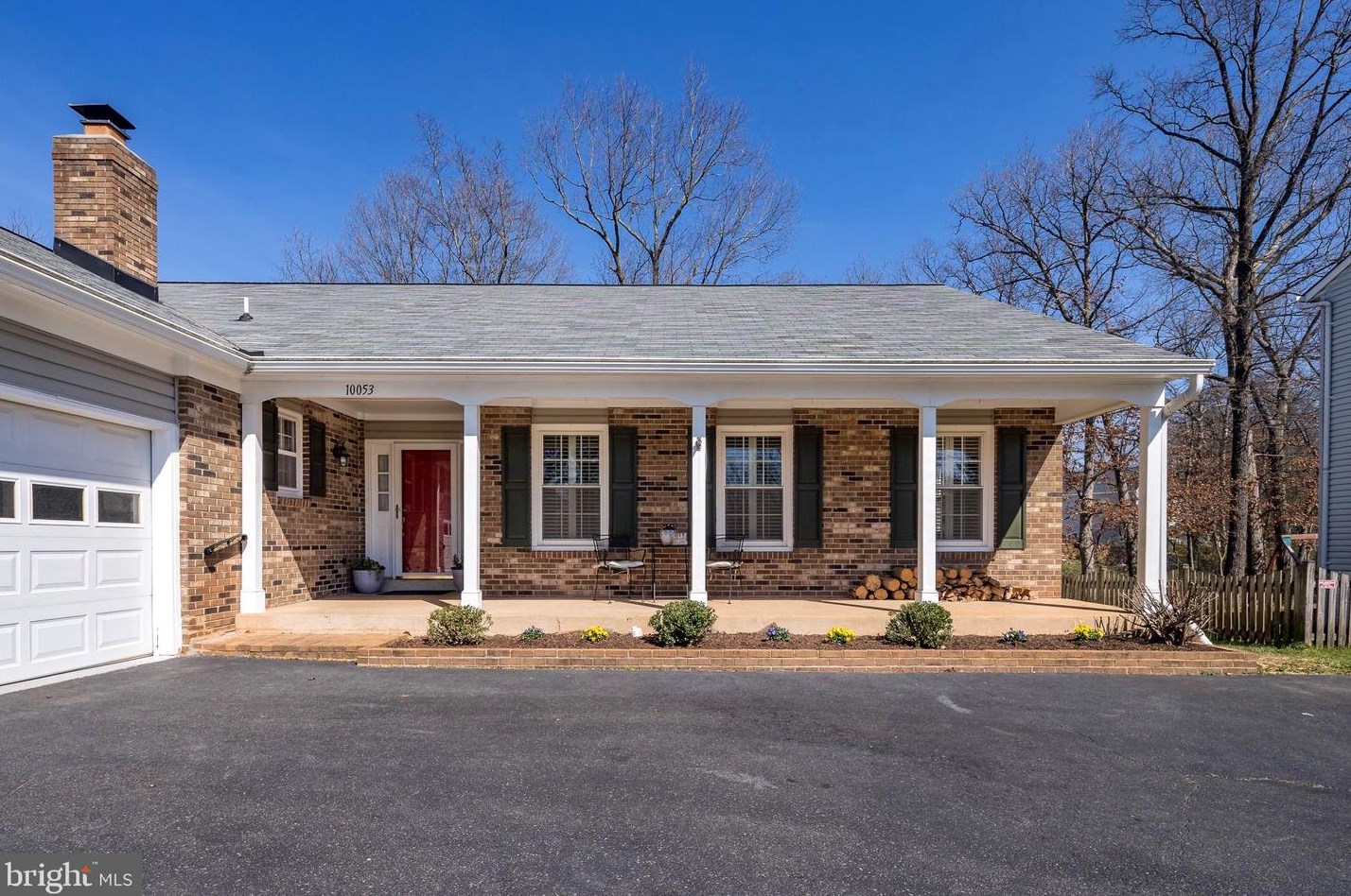10053 Field Ct, Manassas, VA 20110