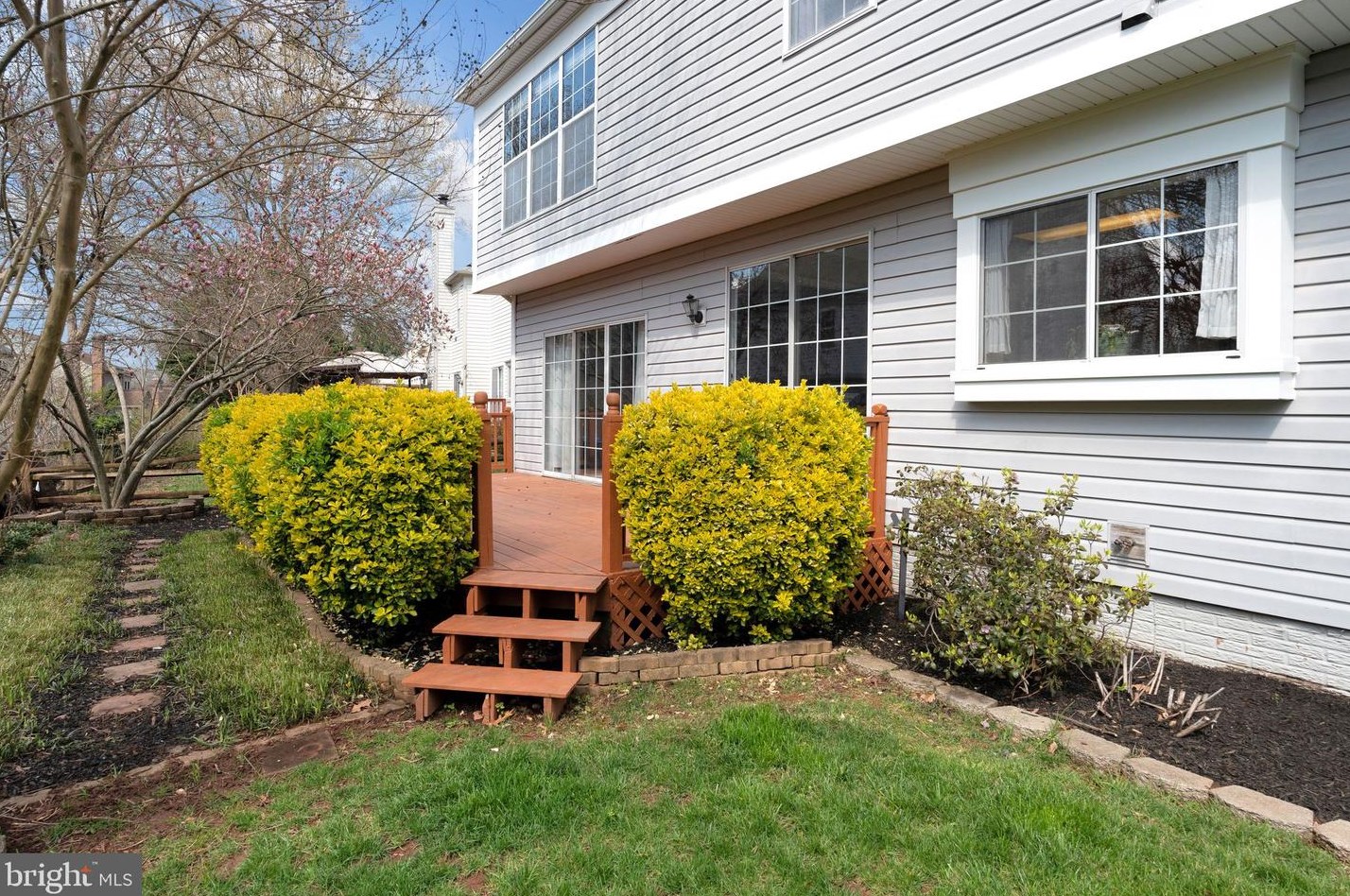 9327 Amaryllis Ave, Manassas VA  20110-6653 exterior