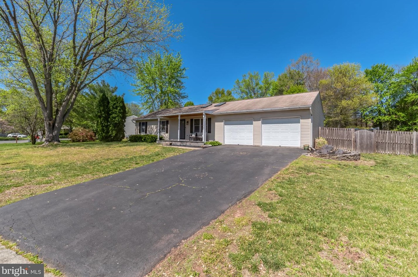 10307 Poe Dr, Manassas VA  20110-6147 exterior