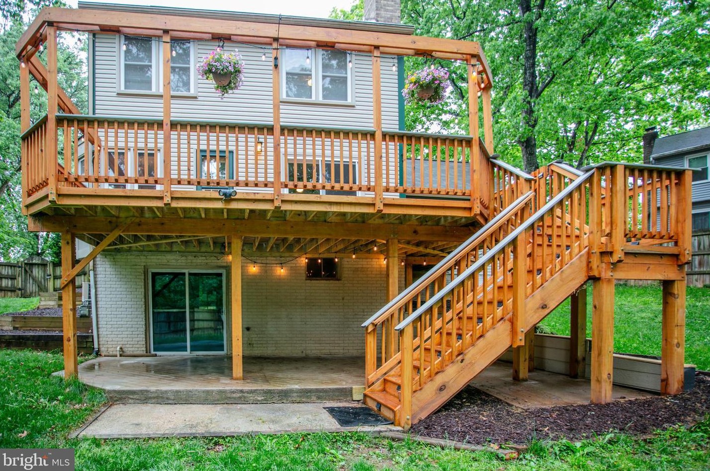 10243 Battlefield Dr, Manassas VA  20110-6051 exterior