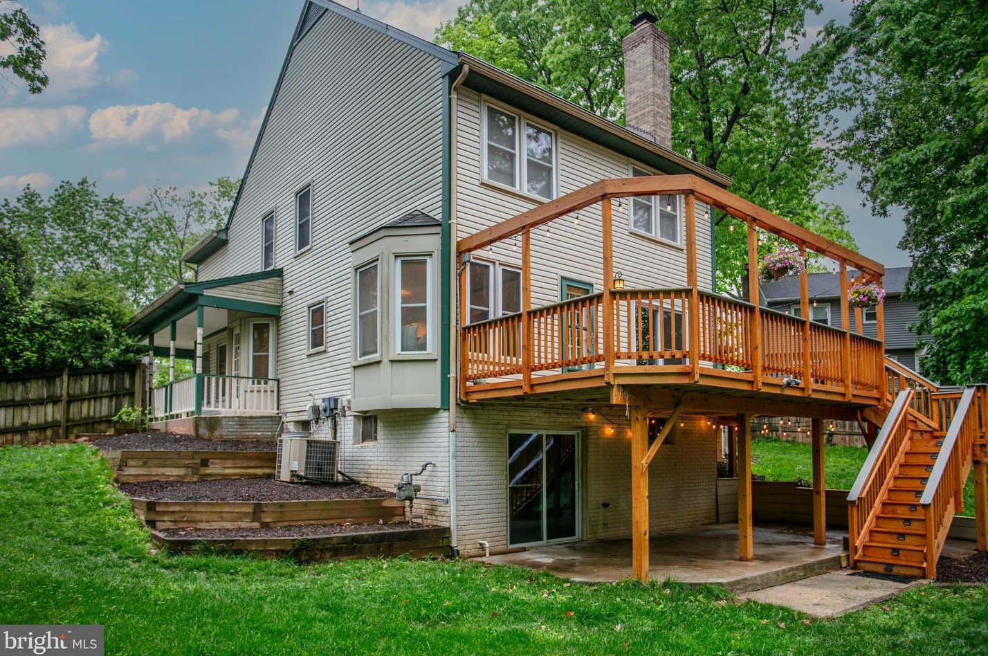 10243 Battlefield Dr, Manassas VA  20110-6051 exterior