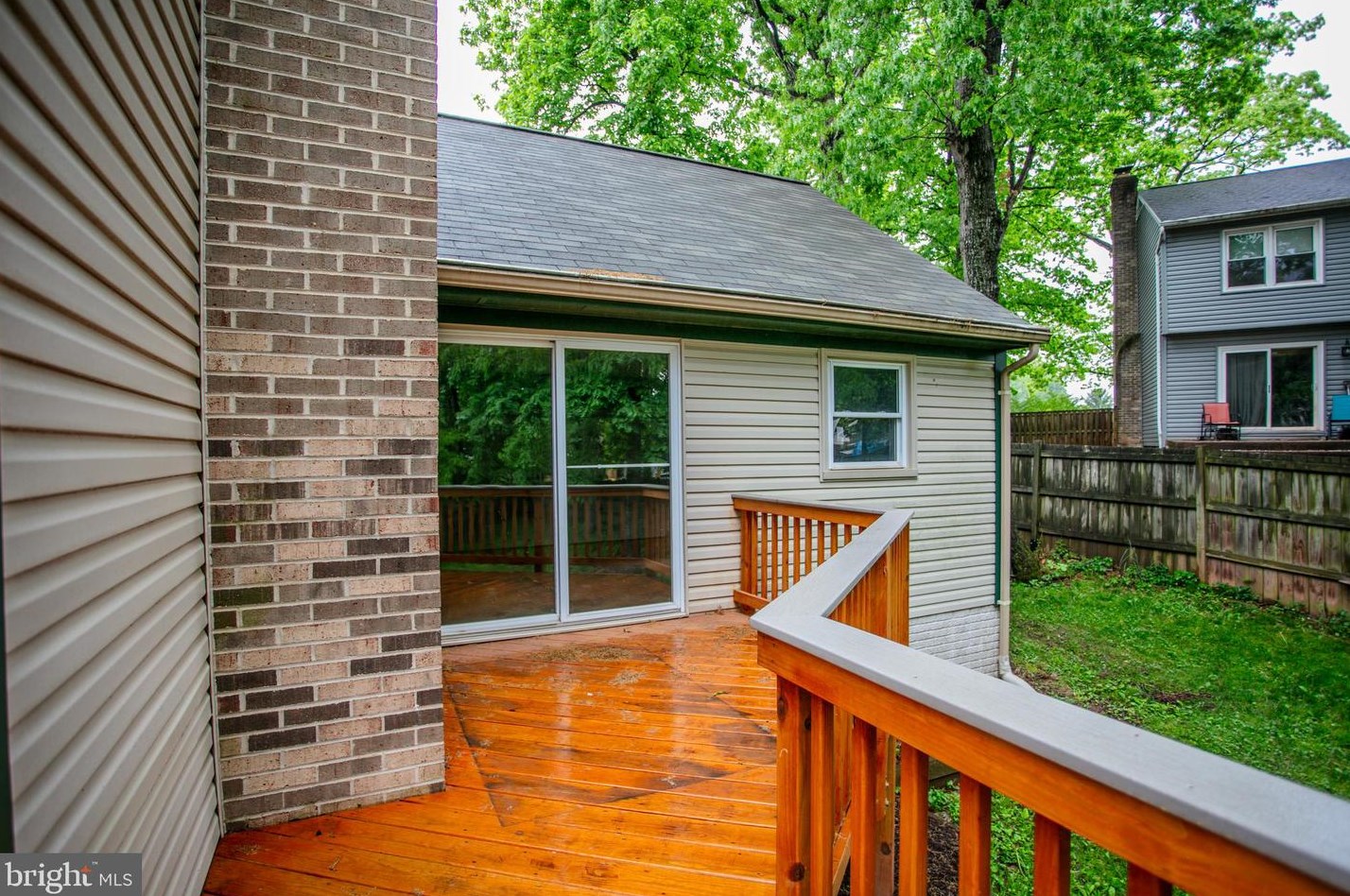 10243 Battlefield Dr, Manassas VA  20110-6051 exterior
