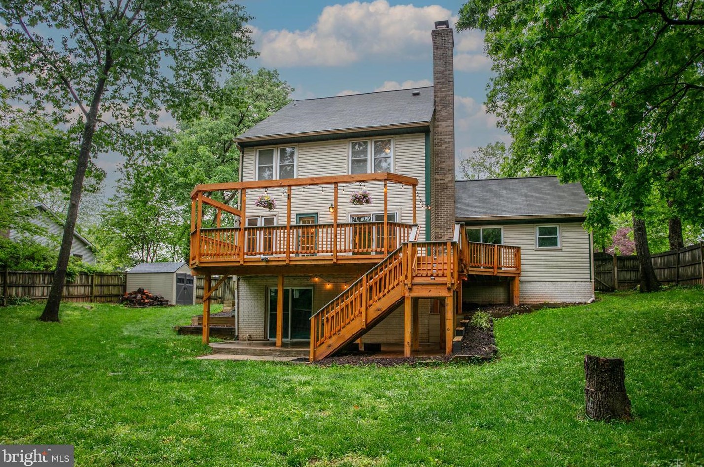 10243 Battlefield Dr, Manassas VA  20110-6051 exterior