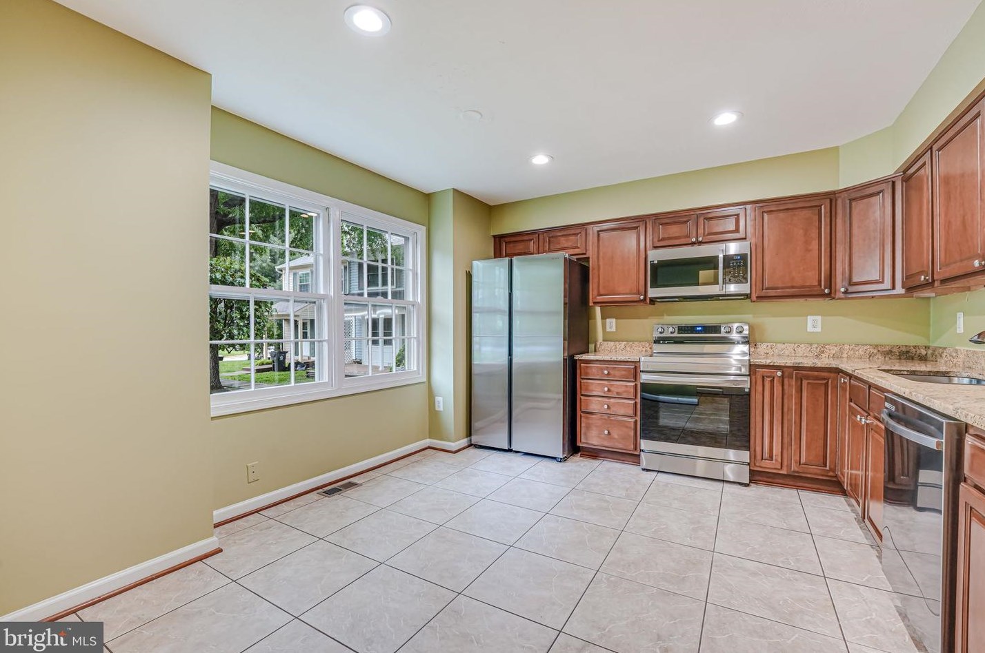 9044 Old Hickory Ct, Manassas, VA 20110