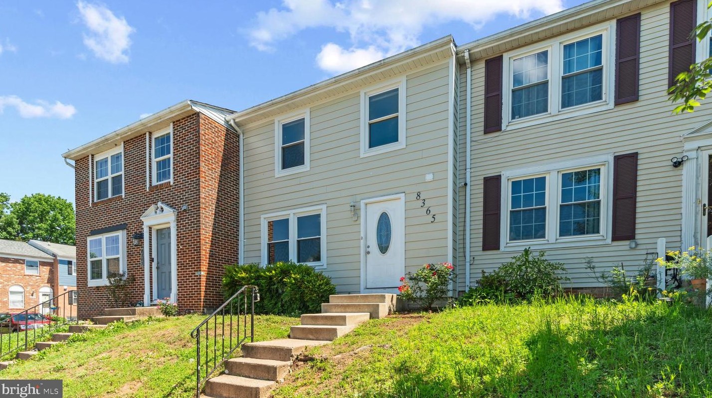 8365 Shady Grove Cir, Manassas, VA 20110-4636