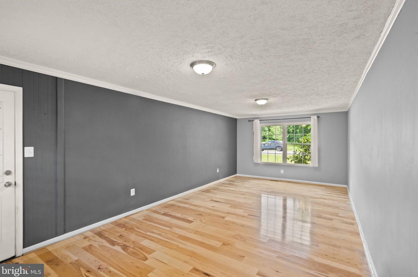 9197 Winterset Dr, Manassas VA 20110 exterior