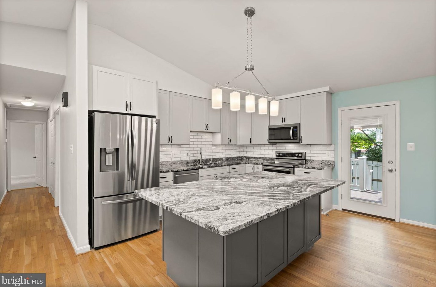 9197 Winterset Dr, Manassas VA 20110 exterior