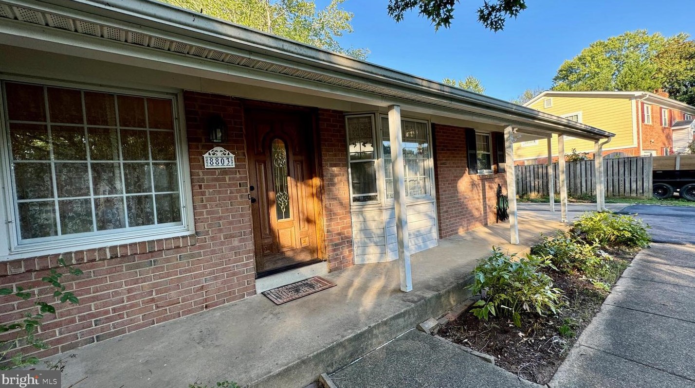 8803 Jackson Ave, Manassas, VA 20110-4928