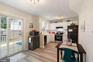 8596 Sherman Ct, Manassas, VA 20110 - Photo 12