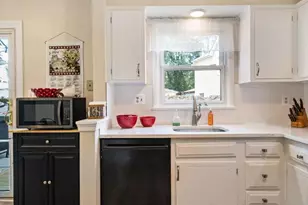 8596 Sherman Ct, Manassas, VA 20110 - Photo 14