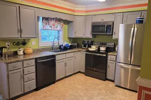 9058 Old Hickory Ct, Manassas, VA 20110 - Photo 4