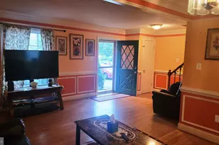 9058 Old Hickory Ct, Manassas, VA 20110 - Photo 6