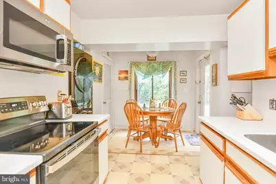 9554 Cannoneer Court #101, Manassas, VA 20110 - Photo 4