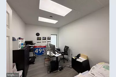 8649 Phoenix Drive, Manassas, VA 20110 - Photo 10