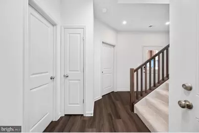 10118 Queens Way, Manassas, VA 20110 - Photo 8