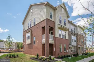 10118 Queens Wy, Manassas, VA 20110 - Photo 2