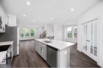 10118 Queens Way, Manassas, VA 20110 - Photo 16