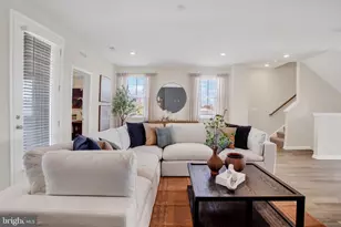 1006 Swallowtail Ln, Manassas, VA 20110 - Photo 12