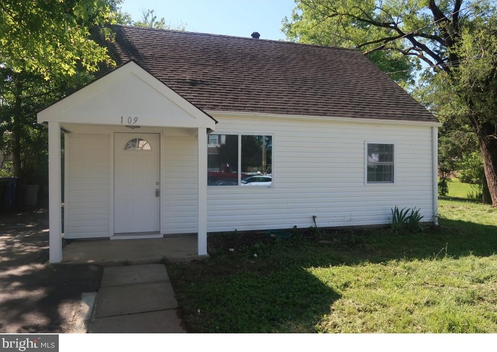 109 Denver Dr, Manassas, VA 20111-1855
