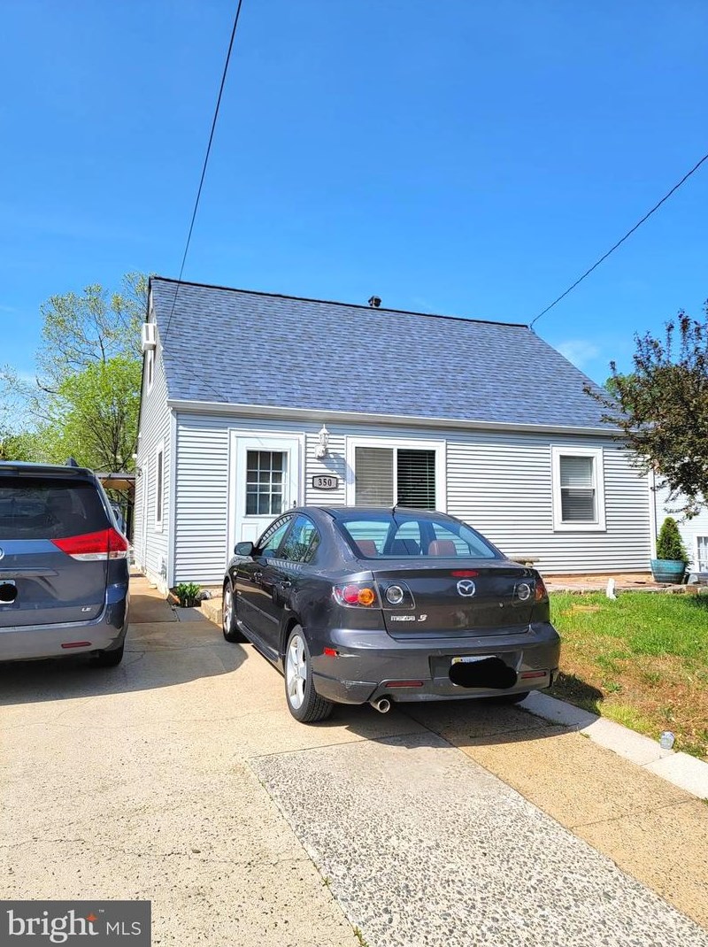 350 Manassas Dr, Manassas, VA 20111