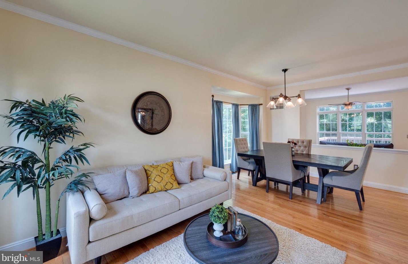 9313 Hedgeford St, Manassas, VA 20111-3040