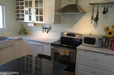 8638 Madera Ct, Manassas, VA 20111