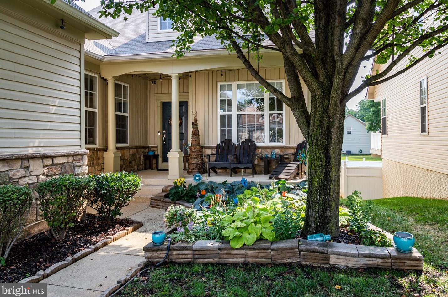 9417 Rosebud Ct, Manassas, VA 20111-3053