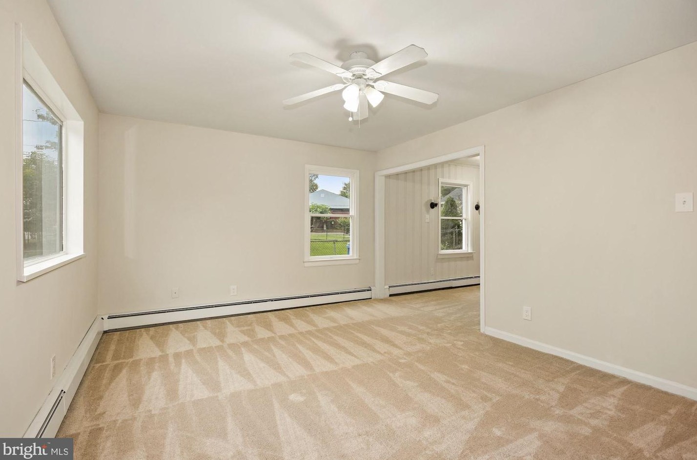 275 Manassas Dr, Manassas, VA 20111-2028
