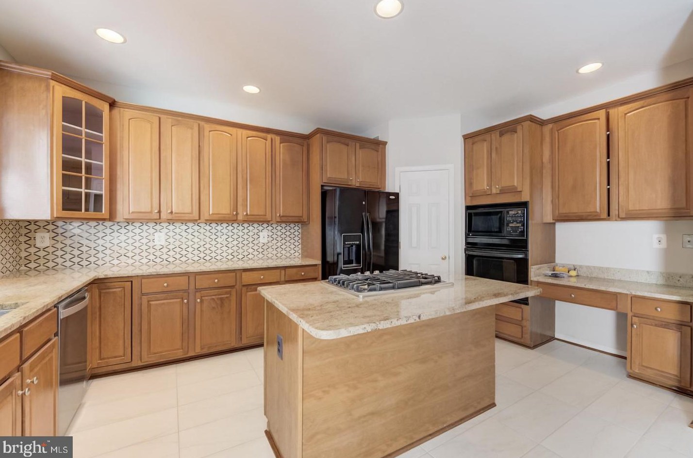 9206 Arnie Ct, Manassas, VA 20111-3068