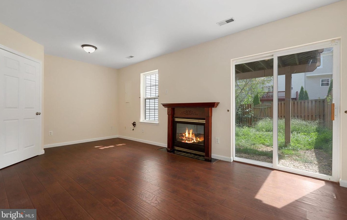 9419 Black Hawk Ct, Manassas, VA 20111-3005