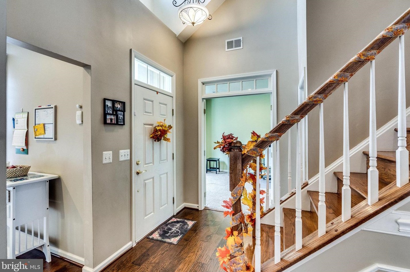 9406 Rosebud Ct, Manassas VA  20111-3053 exterior