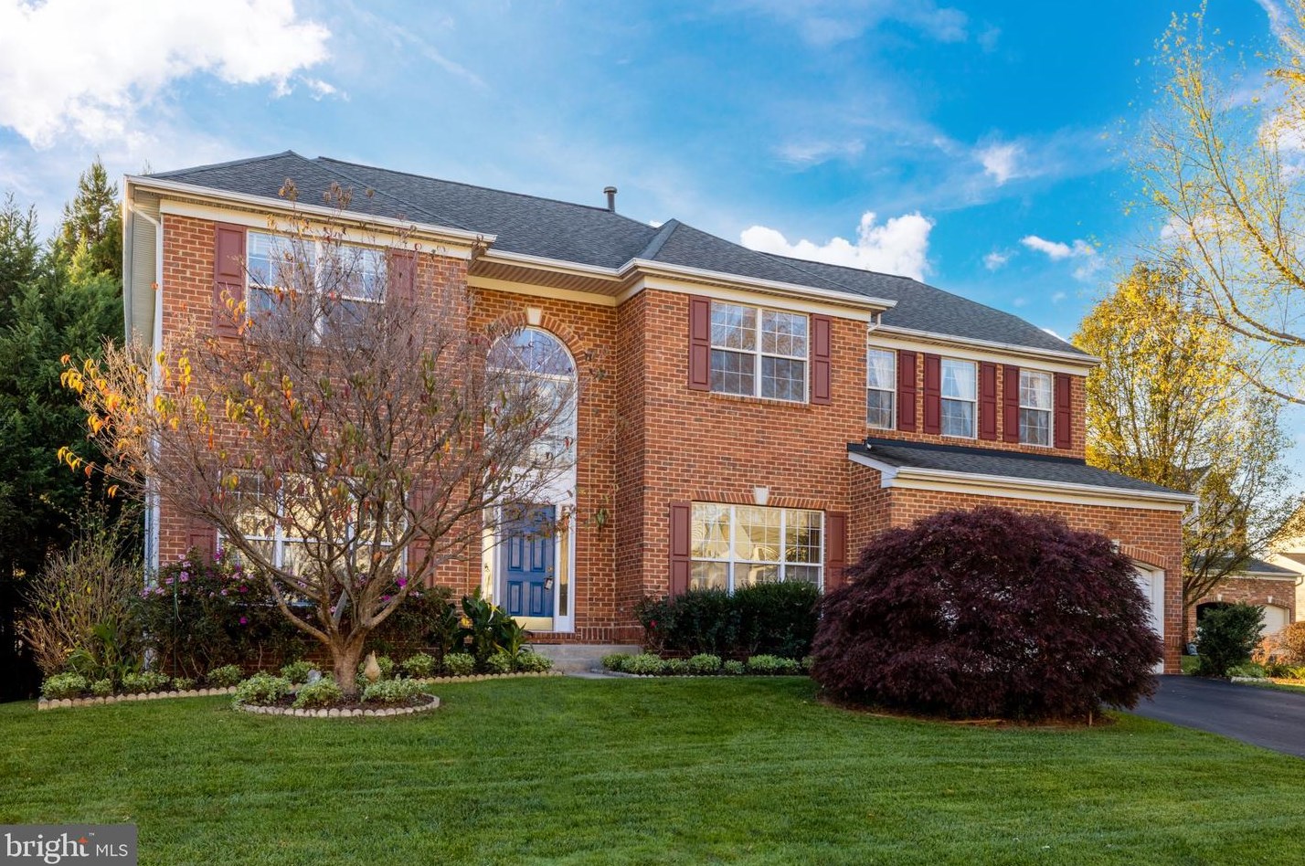 9403 Heather Ct, Manassas, VA 20111-8242