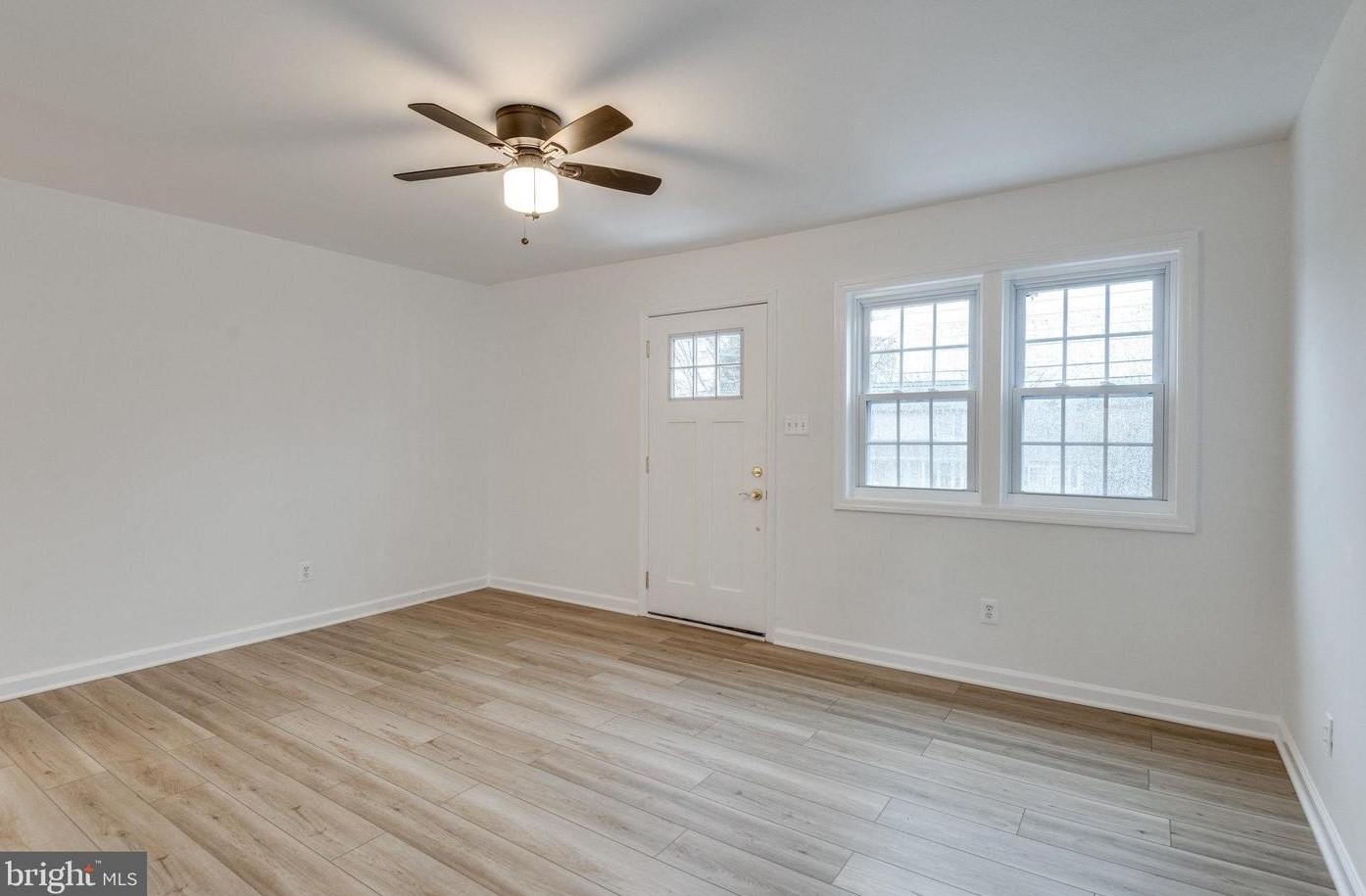 285 Manassas Dr, Manassas, VA 20111