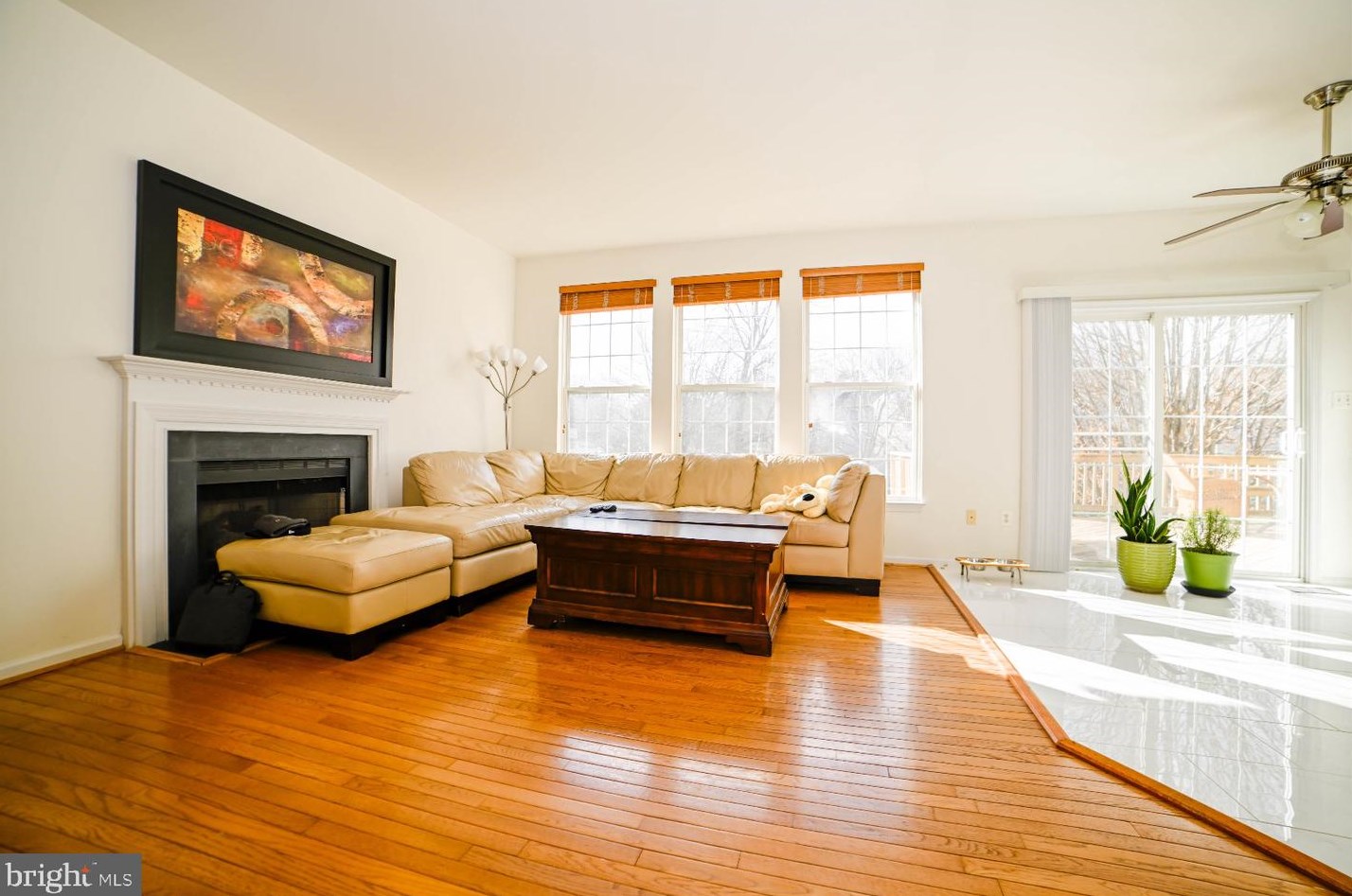 9403 Luke Dr, Manassas, VA 20111-8210