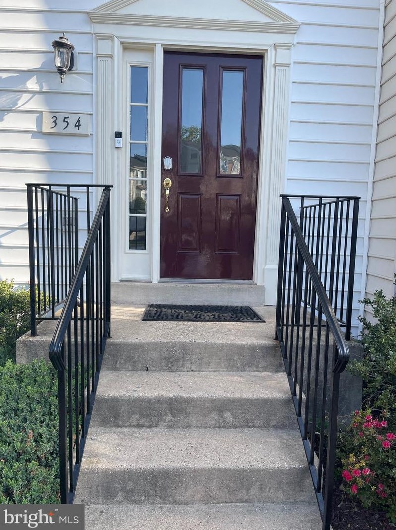 354 Kirby St, Manassas, VA 20111