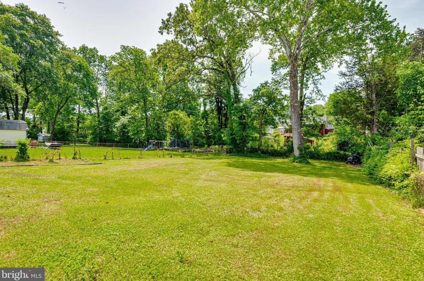 125 Lambert Dr, Manassas VA  20111-1829 exterior