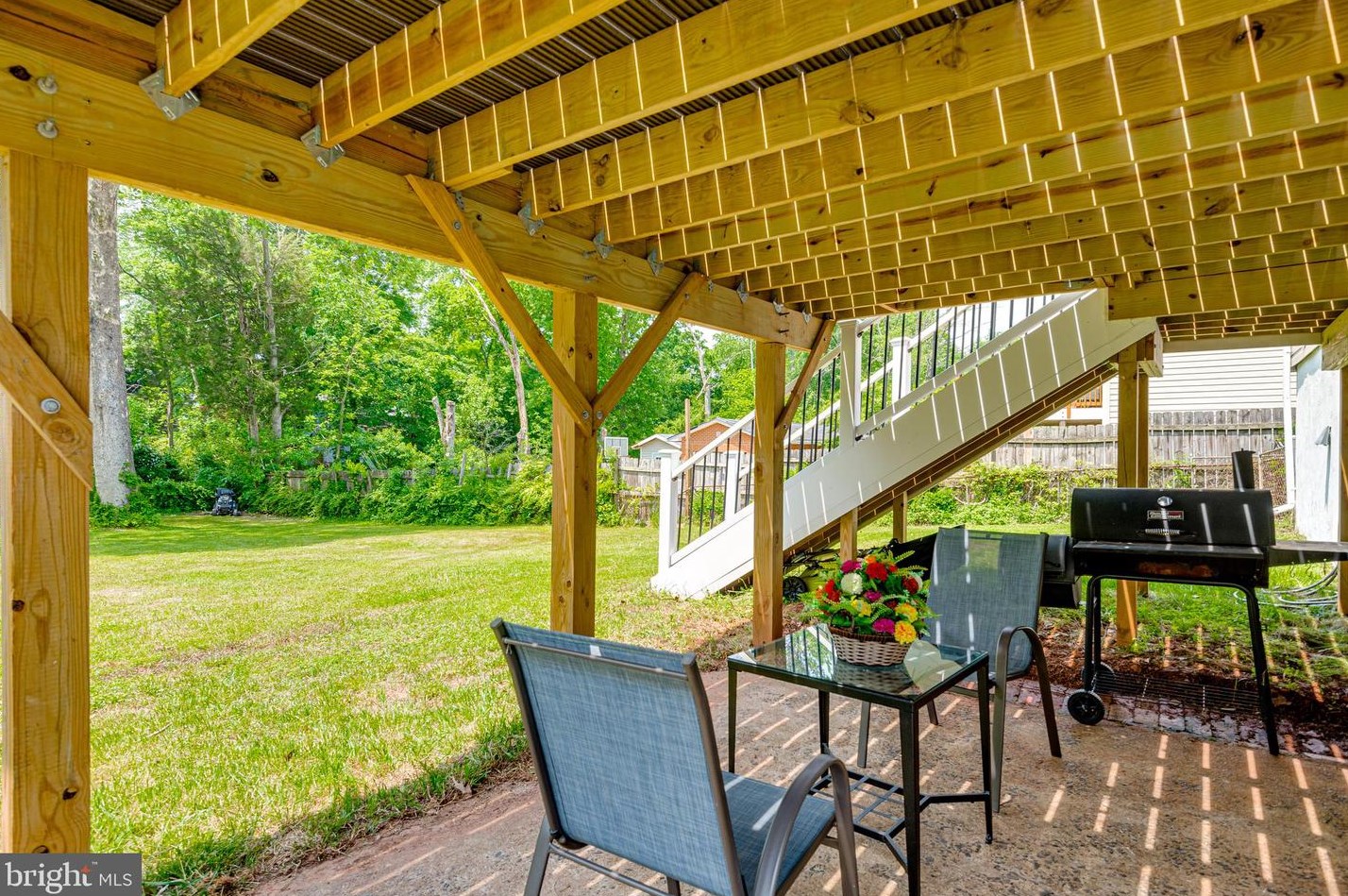 125 Lambert Dr, Manassas VA  20111-1829 exterior