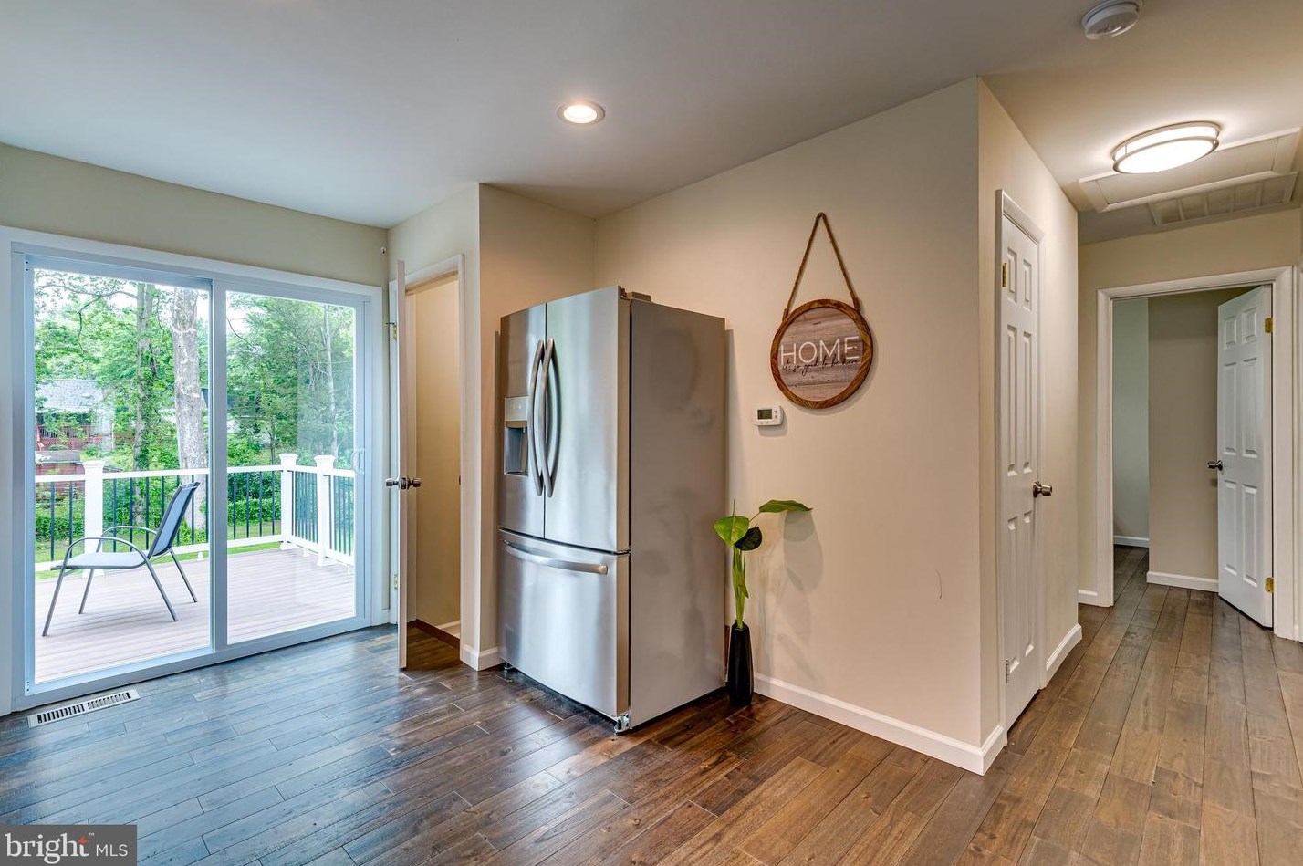 125 Lambert Dr, Manassas VA  20111-1829 exterior