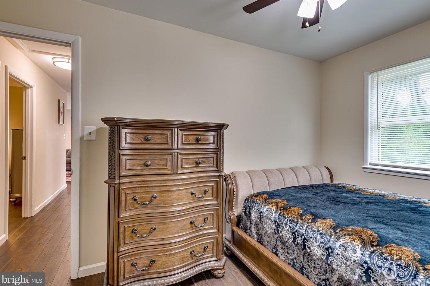 125 Lambert Dr, Manassas VA  20111-1829 exterior