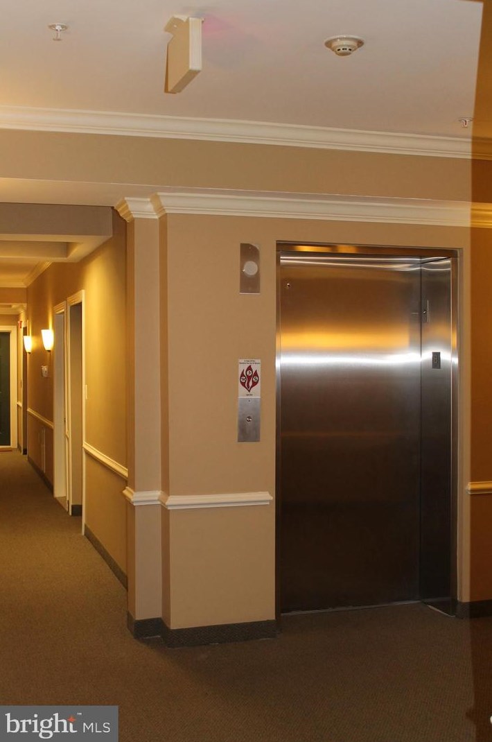 9712 Handerson Pl #unit 2, Manassas, VA 20111