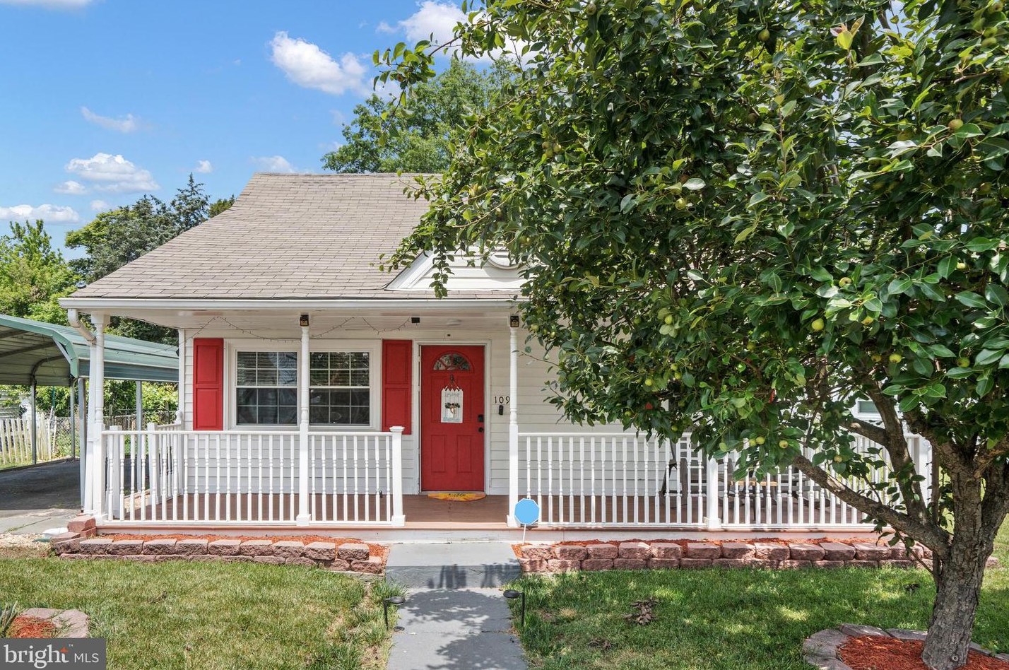 109 Drake Ct, Manassas, VA 20111